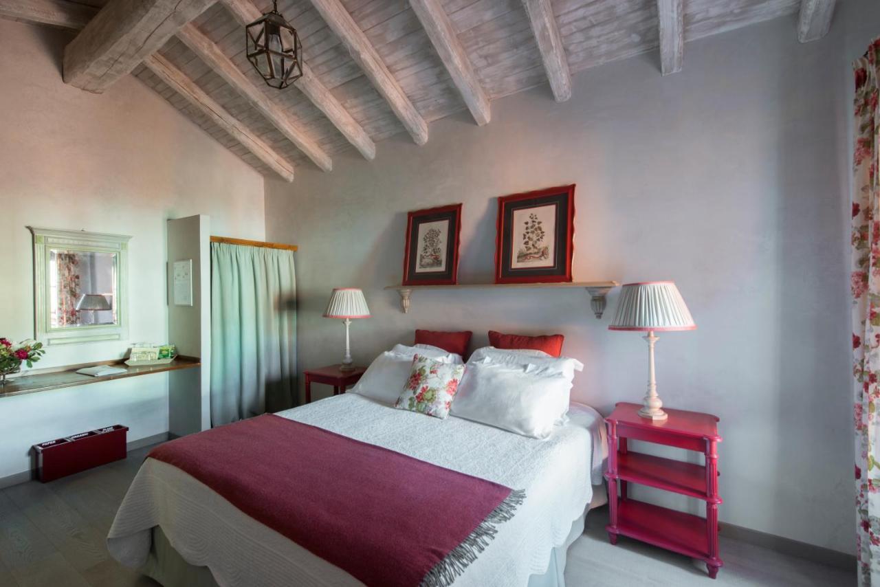 فندق Relais Del Maro Borgomaro المظهر الخارجي الصورة